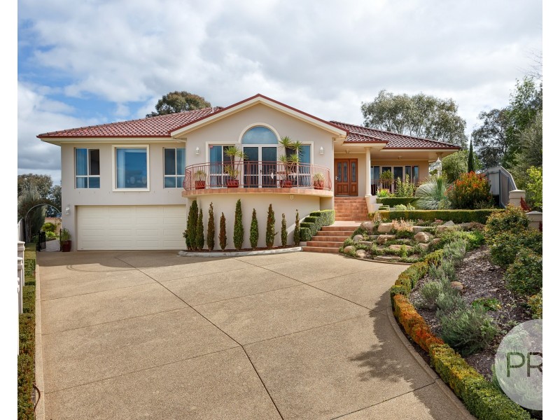 11 Stellway Close, Kooringal NSW 2650