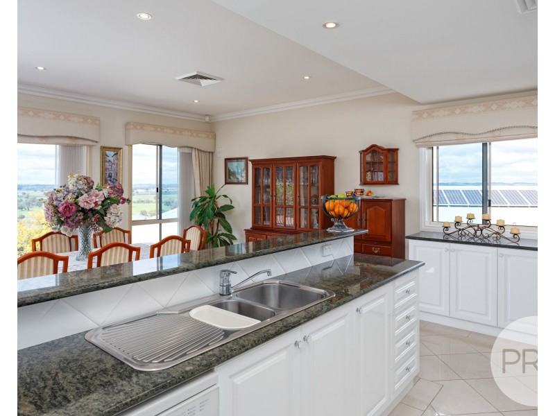 11 Stellway Close, Kooringal NSW 2650