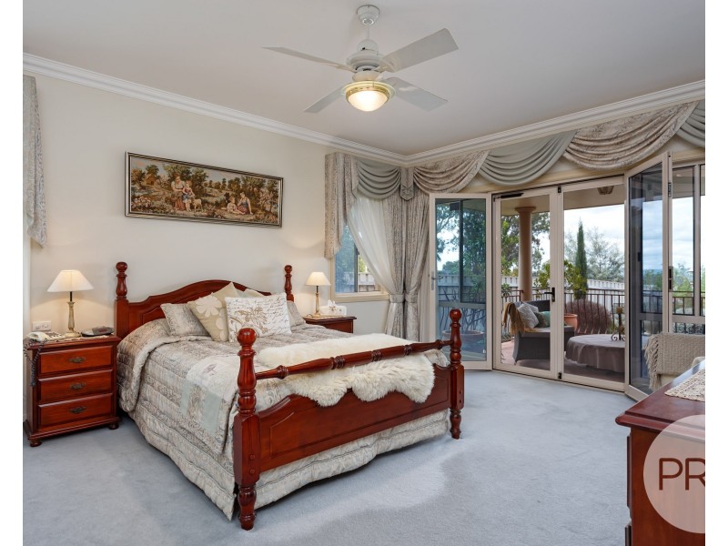 11 Stellway Close, Kooringal NSW 2650