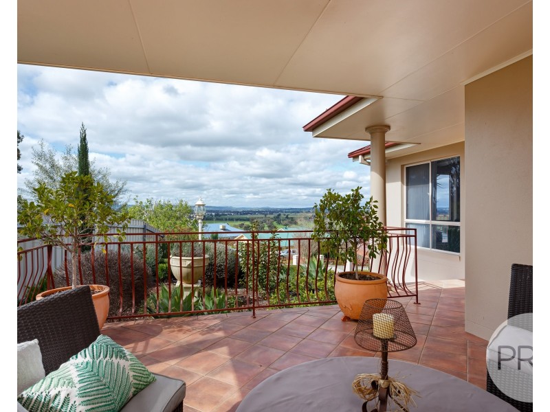 11 Stellway Close, Kooringal NSW 2650