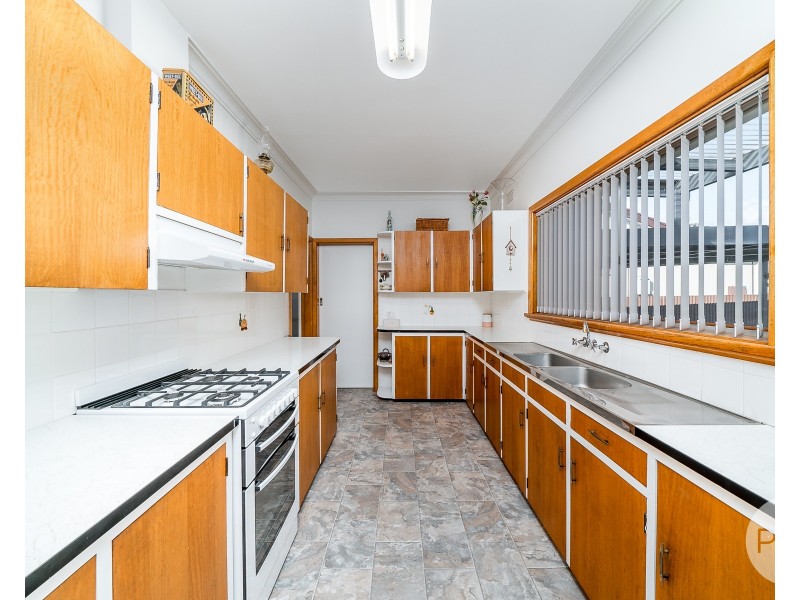 27 Anne Street, Tolland NSW 2650