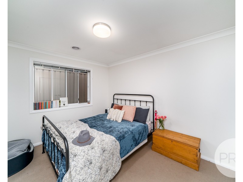 14 Charlton Street, Boorooma NSW 2650