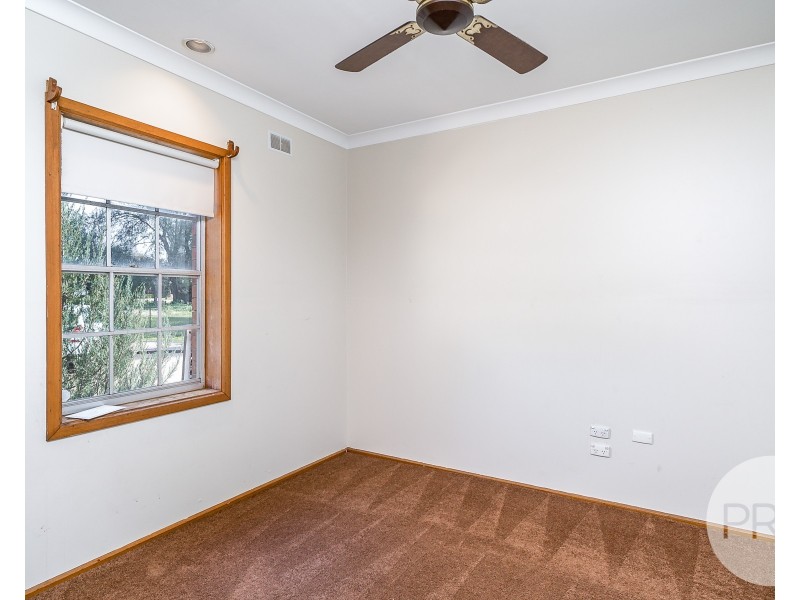 3 Maple Road, Lake Albert NSW 2650