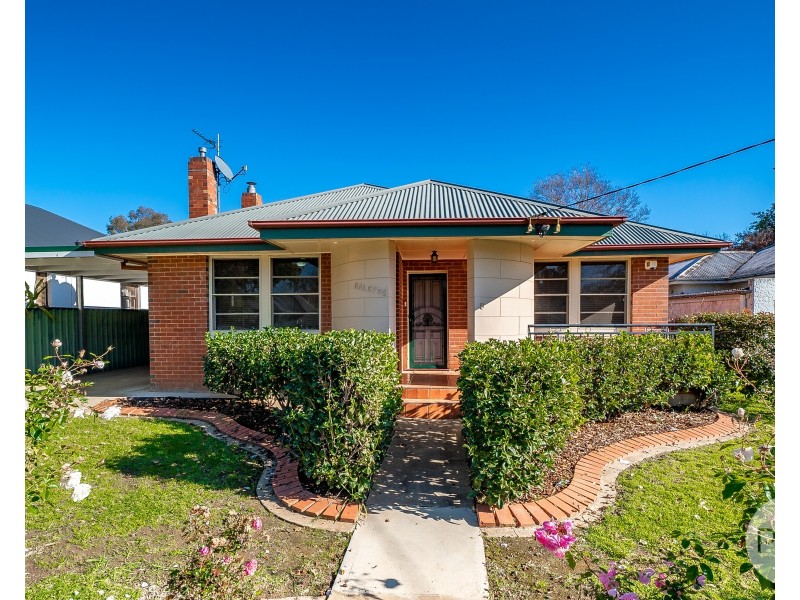 8 Dalton Street, Turvey Park NSW 2650