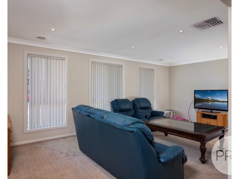 47 Jack Avenue, Mount Austin NSW 2650