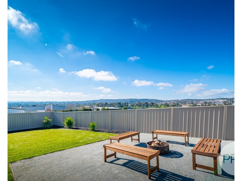 16 Ansett Street, Lloyd NSW 2650