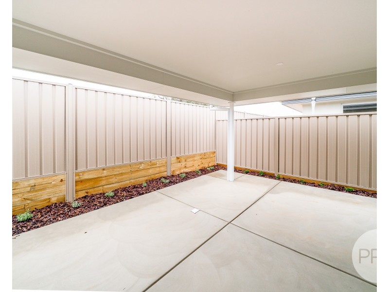 34 Watson Boulevard, Lloyd NSW 2650