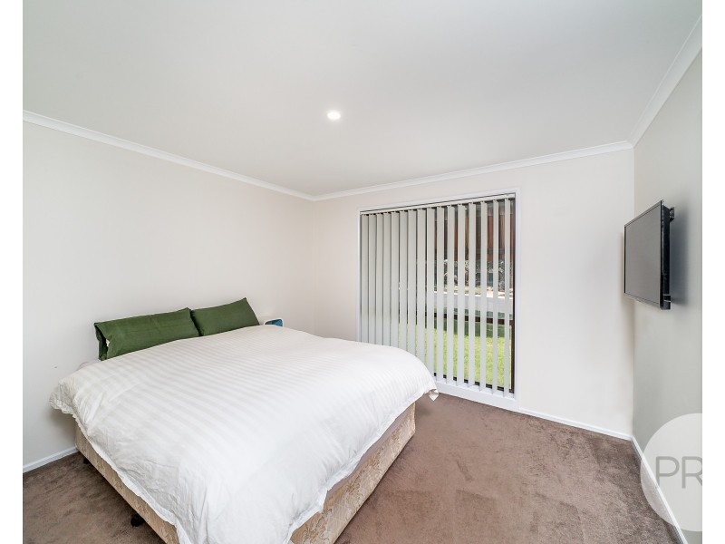 9 Egret Place, Estella NSW 2650