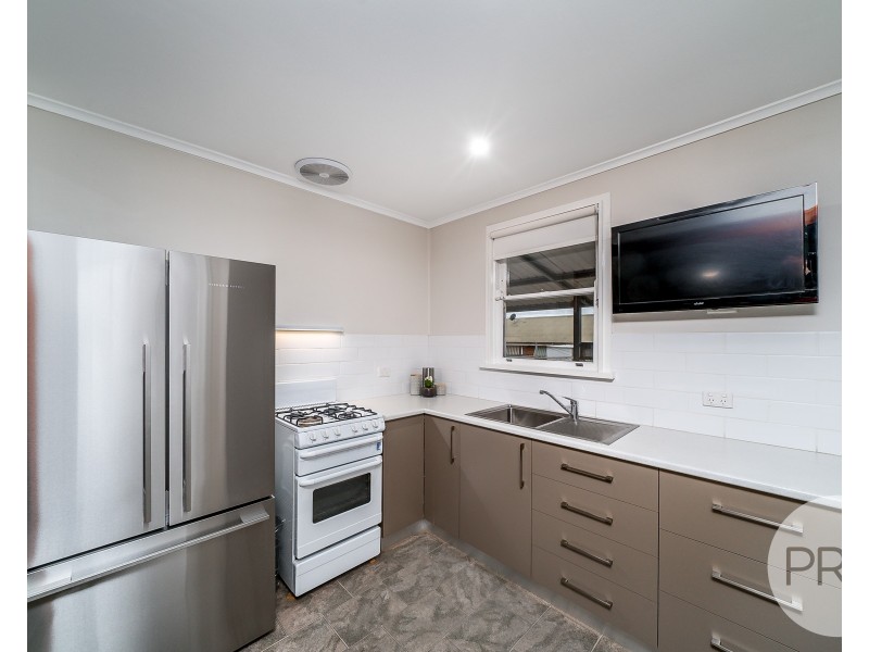 21 Tarakan Avenue, Wagga Wagga NSW 2650