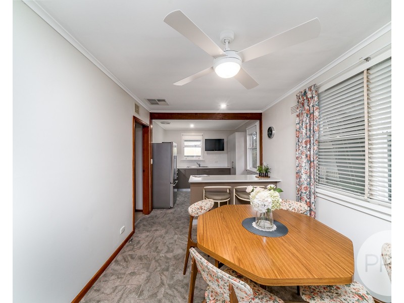 21 Tarakan Avenue, Wagga Wagga NSW 2650