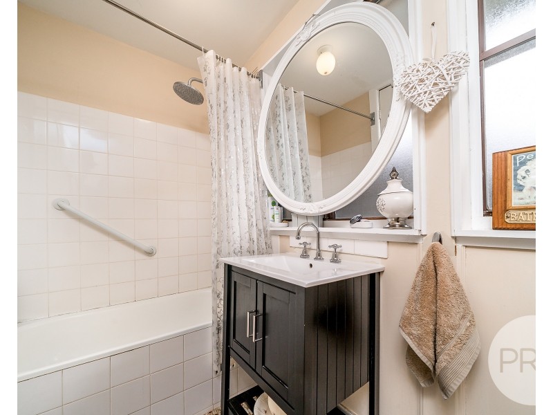 277 Fernleigh Road, Ashmont NSW 2650