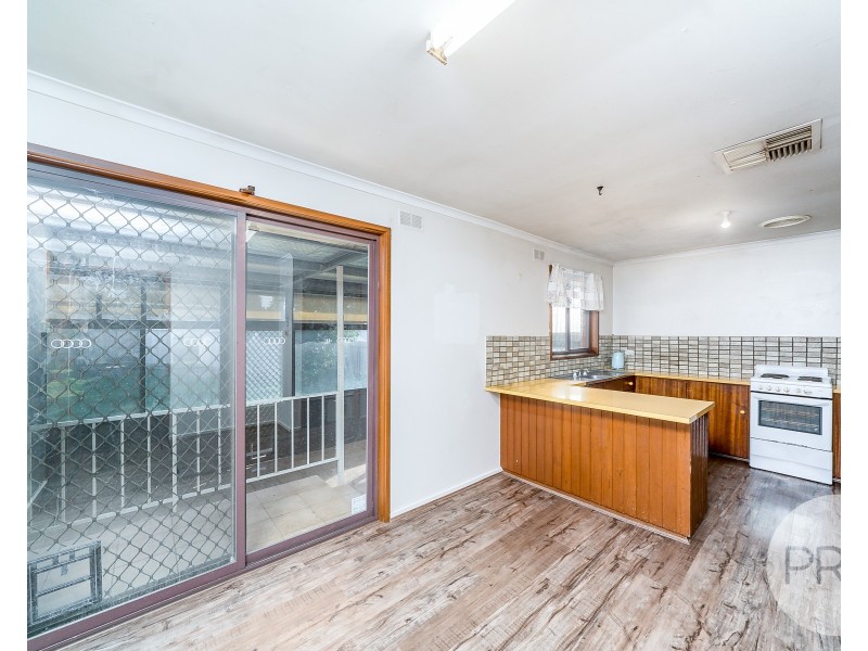 11 Cox Avenue, Forest Hill NSW 2651