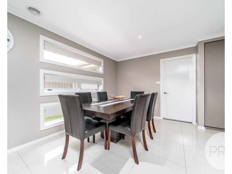 45 Strickland Drive, Boorooma NSW 2650