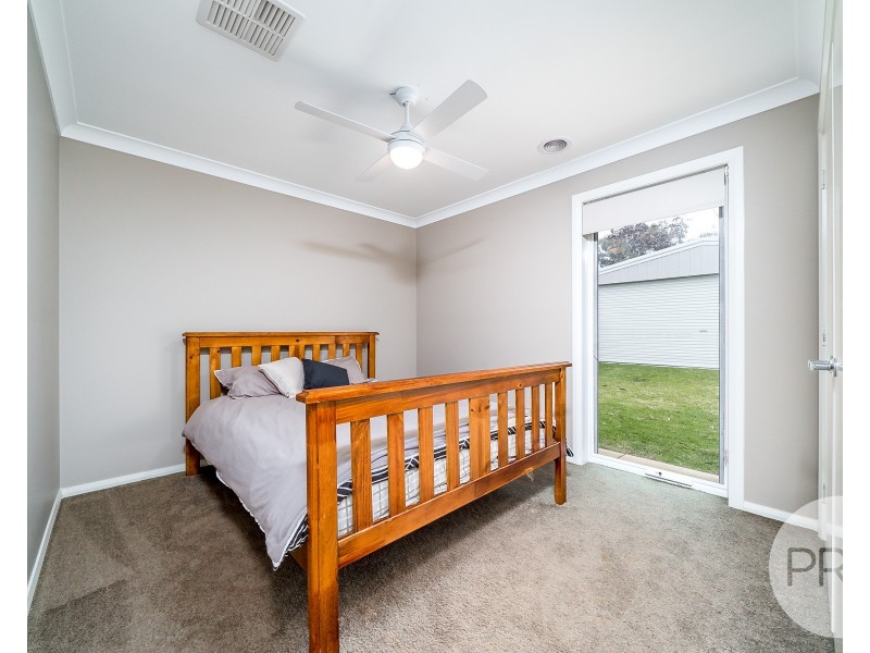 45 Strickland Drive, Boorooma NSW 2650