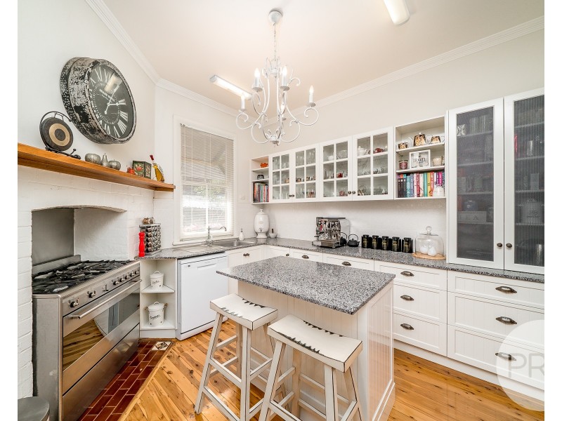 30 William Street, North Wagga Wagga NSW 2650