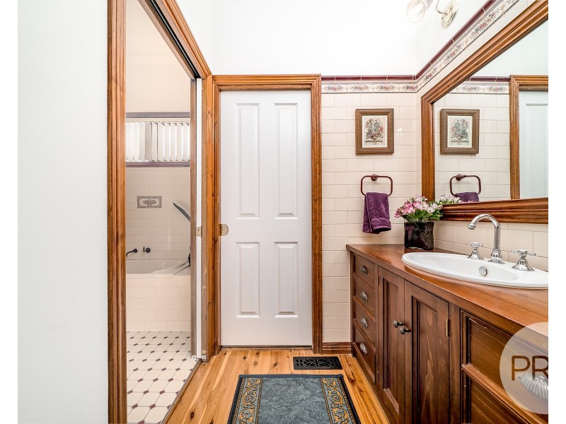 30 William Street, North Wagga Wagga NSW 2650