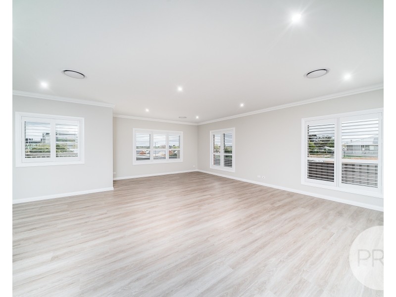 103 Coleman Street, Turvey Park NSW 2650