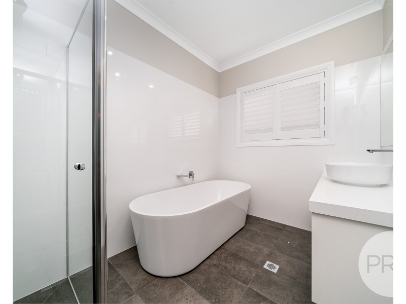 103 Coleman Street, Turvey Park NSW 2650