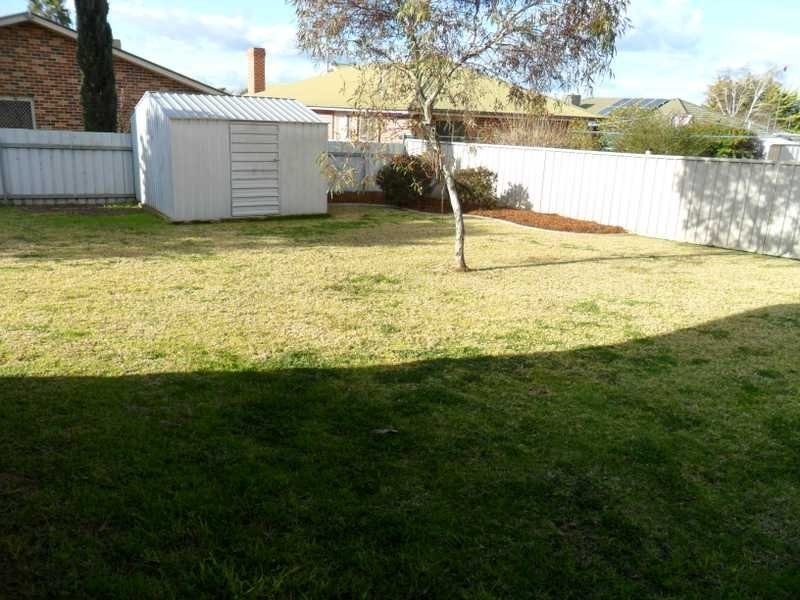 20 Lamilla Street, Glenfield Park NSW 2650