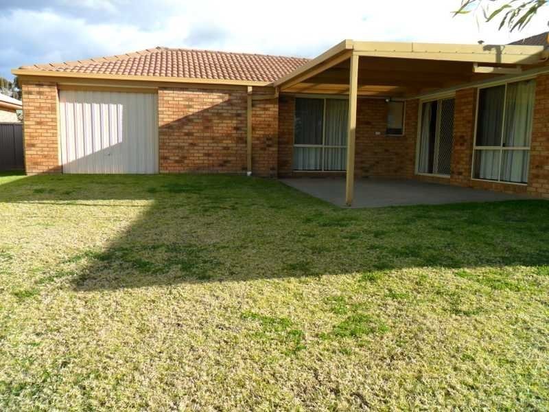 20 Lamilla Street, Glenfield Park NSW 2650