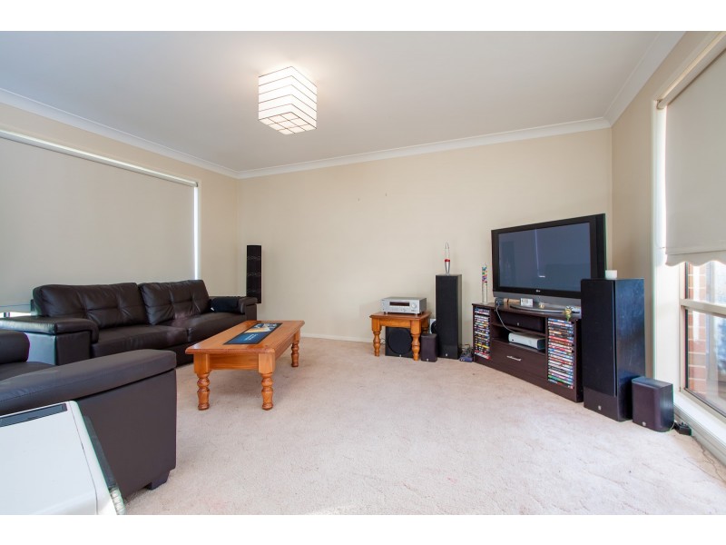 14 Kaldari Crescent, Glenfield Park NSW 2650