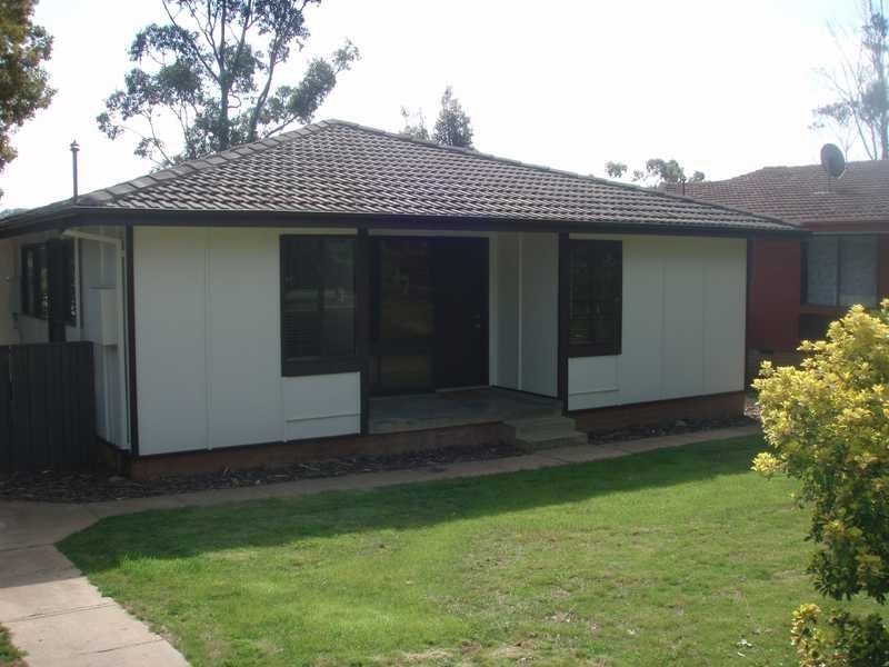 20 Callaghan Street, Ashmont NSW 2650