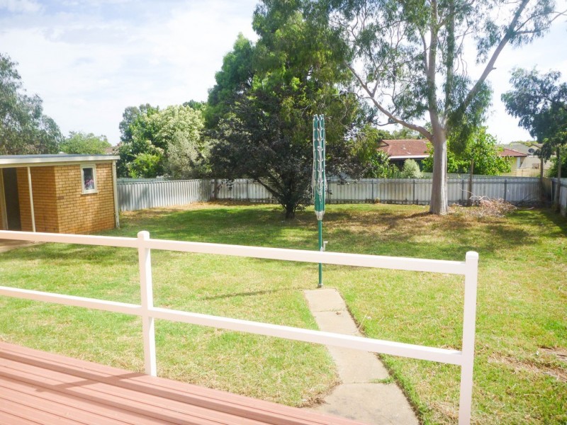 231 Fernleigh Road, Wagga Wagga NSW 2650