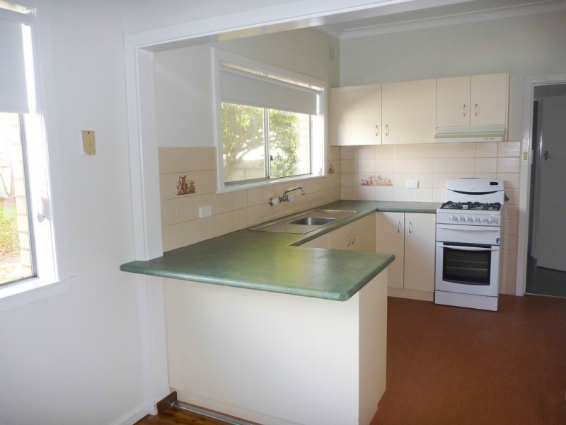 2 Mark Avenue, Tolland NSW 2650
