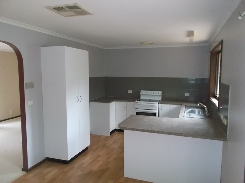 60 Undurra Drive, Wagga Wagga NSW 2650