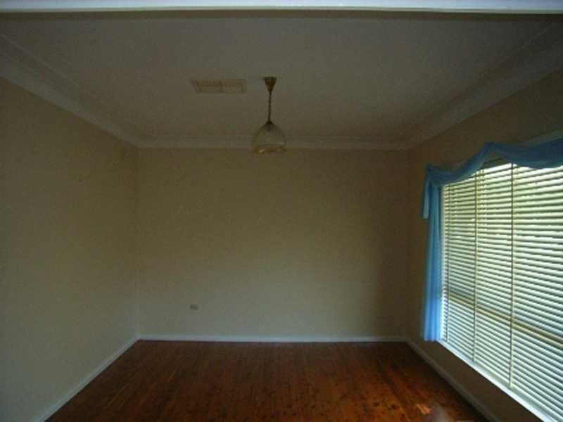 39 White Avenue, Kooringal NSW 2650