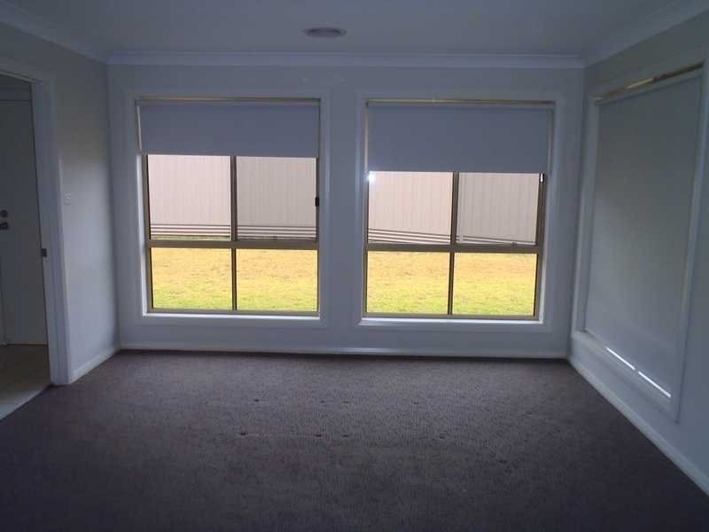 6 Yulong Street, Glenfield Park NSW 2650