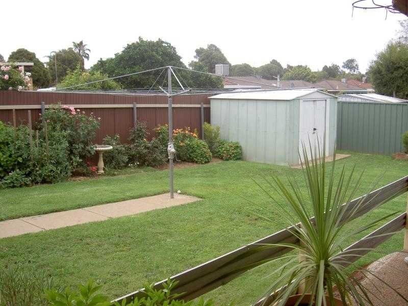 8 Quail Street, Wagga Wagga NSW 2650