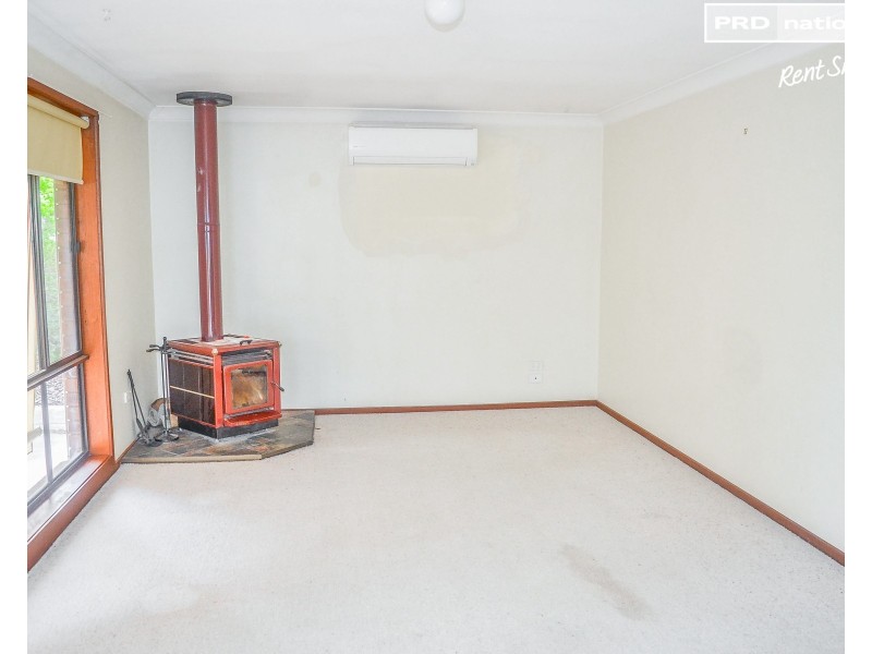 40 Pugsley Ave, Estella NSW 2650