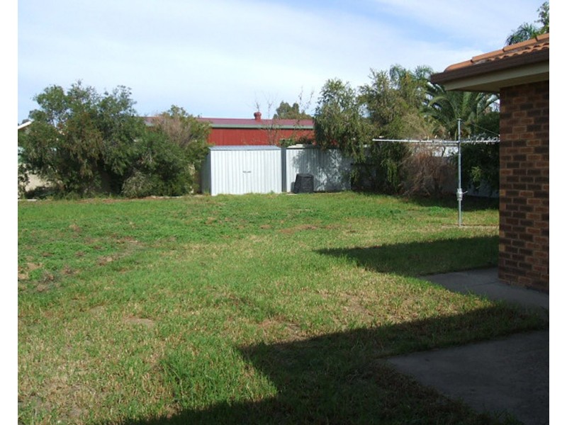 107 Undurra Drive, Glenfield Park NSW 2650