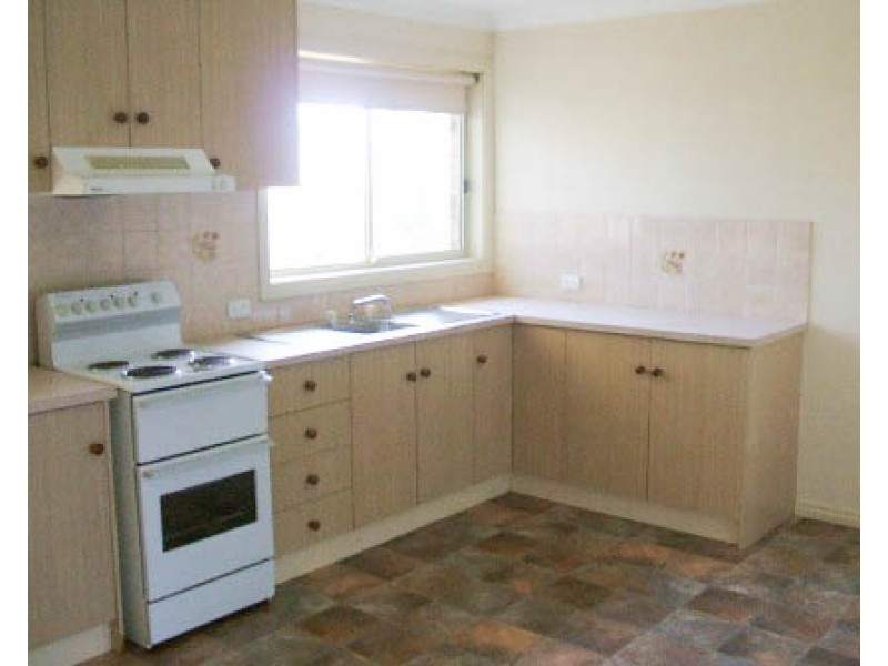 107 Undurra Drive, Glenfield Park NSW 2650