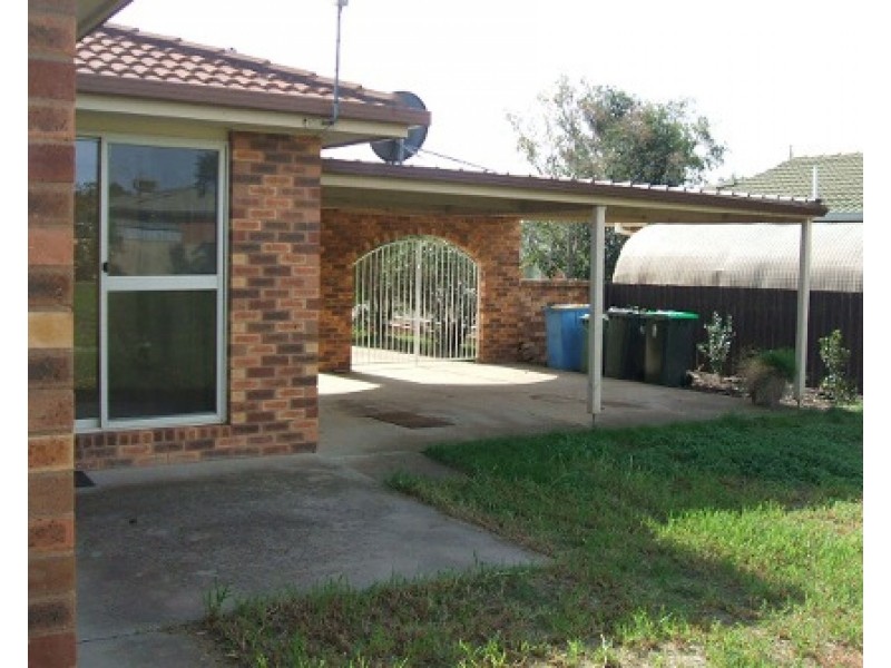 107 Undurra Drive, Glenfield Park NSW 2650