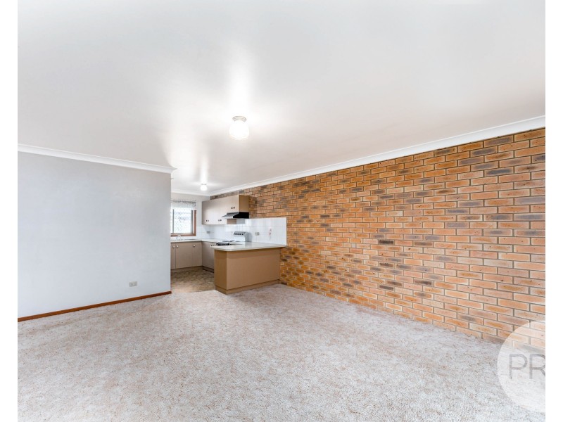 6/12 Wewak Street, Ashmont NSW 2650