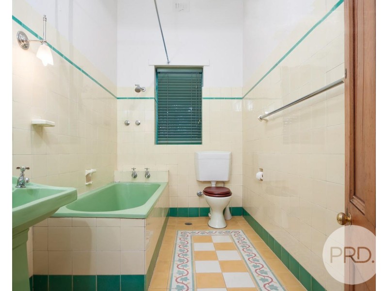 58 Kincaid Street, Wagga Wagga NSW 2650