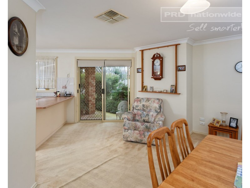 27 Nunkeri Street, Glenfield Park NSW 2650