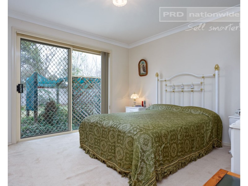 27 Nunkeri Street, Glenfield Park NSW 2650
