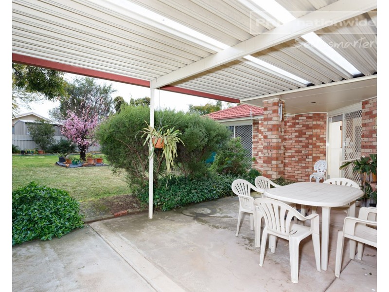 27 Nunkeri Street, Glenfield Park NSW 2650