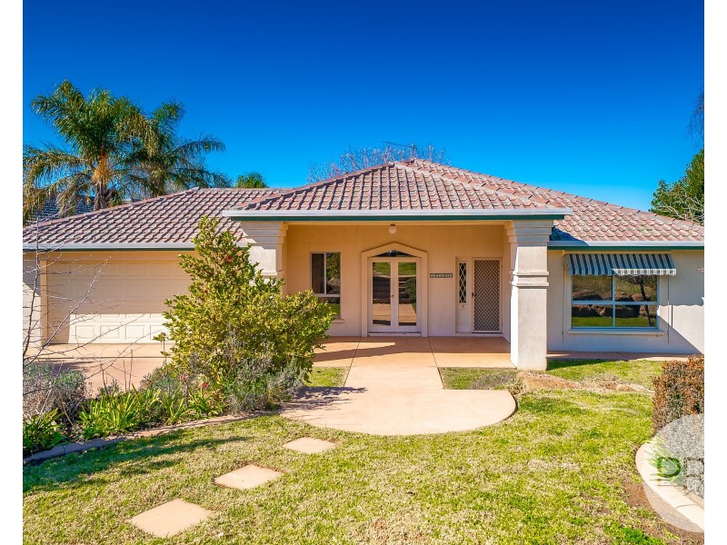 25 Tamar Drive, Tatton NSW 2650