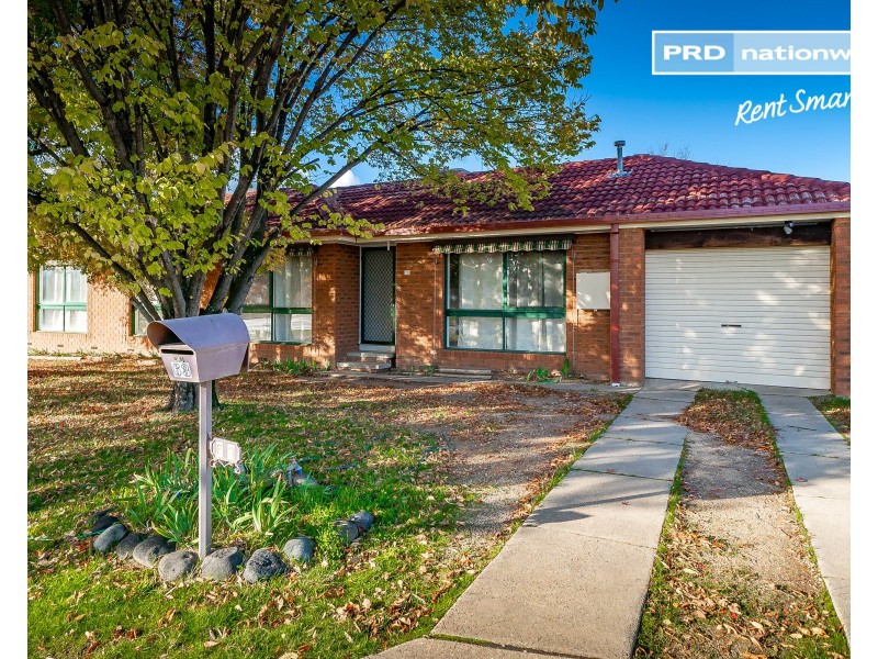 63 Undurra Drive, Glenfield Park NSW 2650