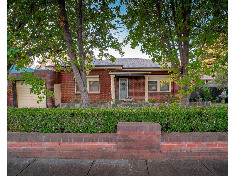 125 Tompson Street, Wagga Wagga NSW 2650