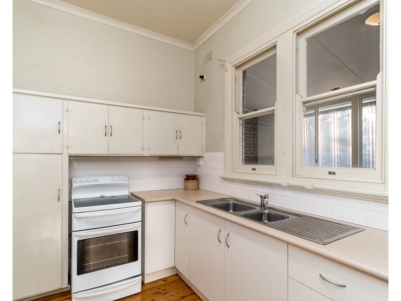 125 Tompson Street, Wagga Wagga NSW 2650