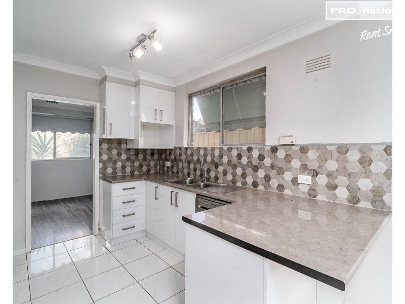 47 Red Hill Road, Kooringal NSW 2650