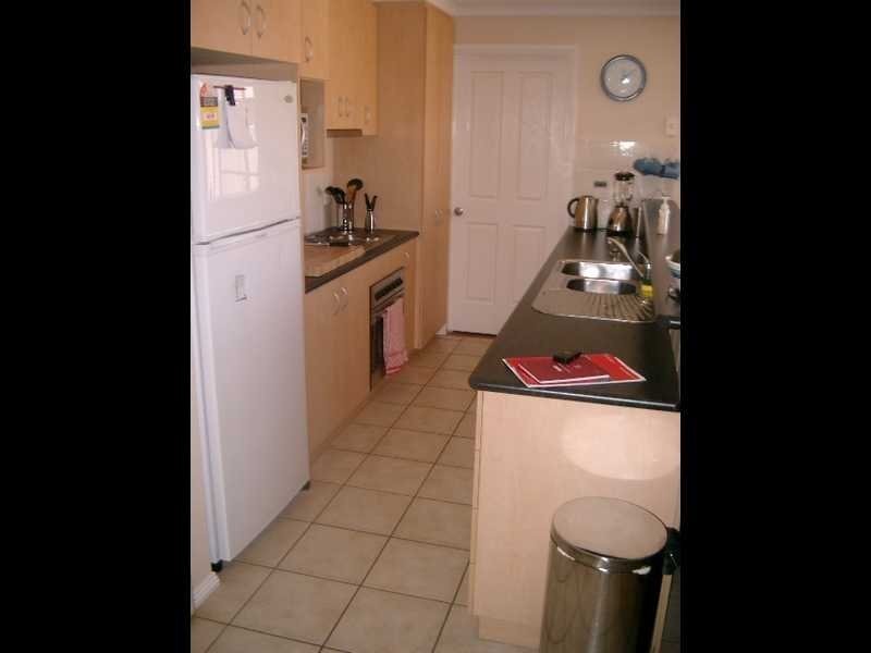 35 Paldi Crescent, Glenfield Park NSW 2650