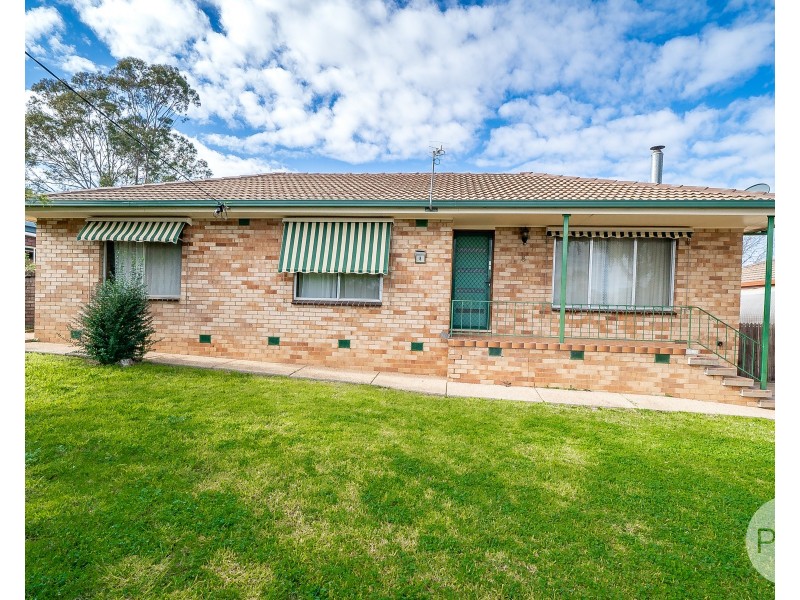 8 Banner, Forest Hill NSW 2651