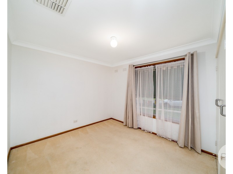 8 Banner, Forest Hill NSW 2651