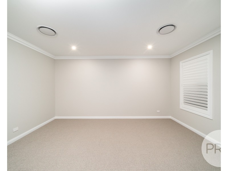 95 Coleman Street, Turvey Park NSW 2650